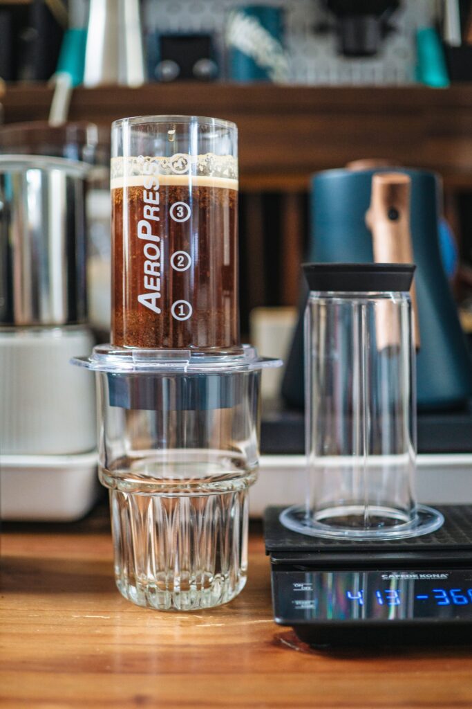 Manual coffee brewer preparing fresh coffee in a home kitchen